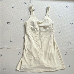 Lululemon Align Women’s Dress in Sundance in Size 6